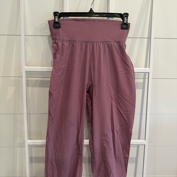 Halara purple joggers size small - Picture 3 of 7